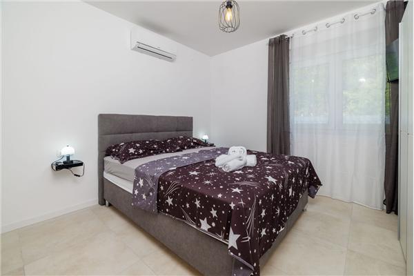 House K1, for 11 persons