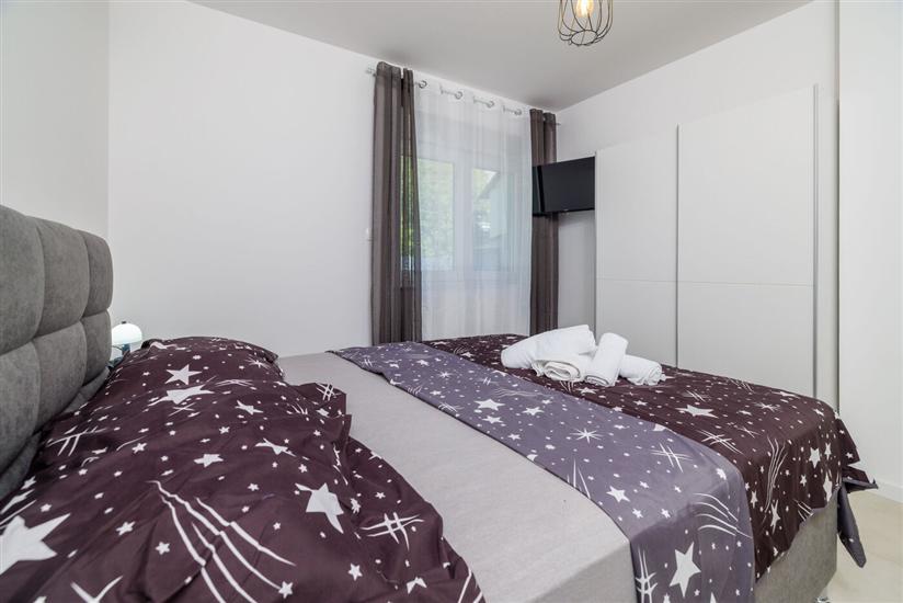 House K1, for 11 persons