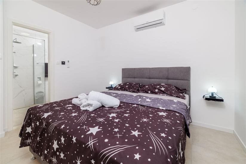 House K1, for 11 persons