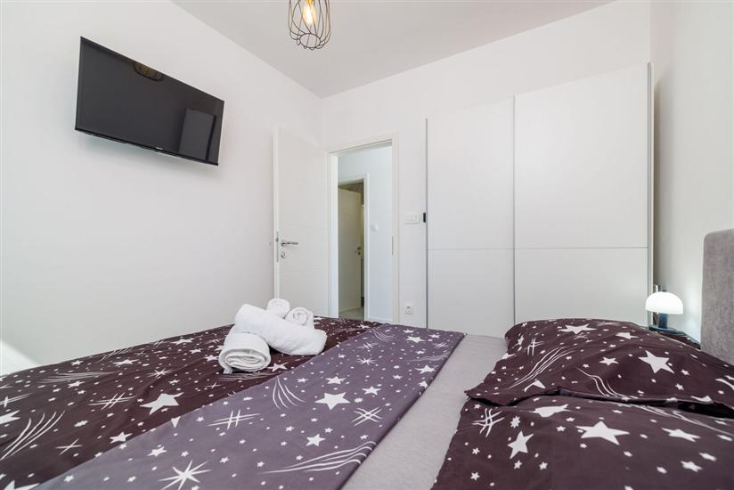 House K1, for 11 persons