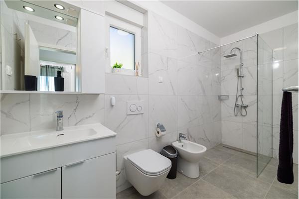 House K1, for 11 persons