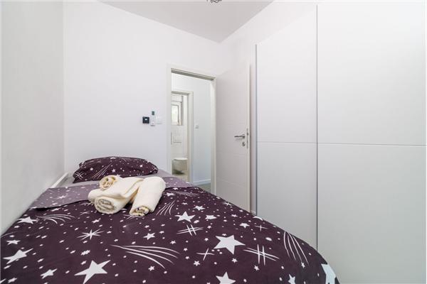 House K1, for 11 persons