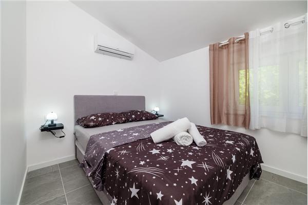 House K1, for 11 persons