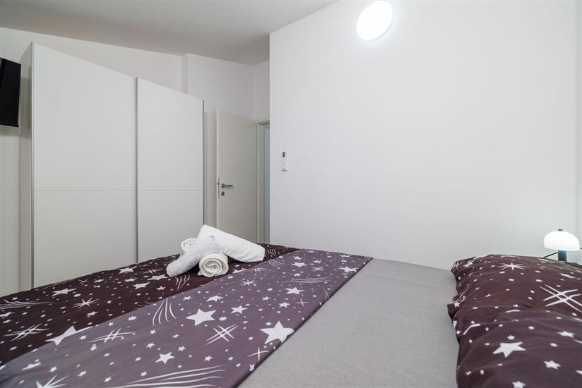 House K1, for 11 persons