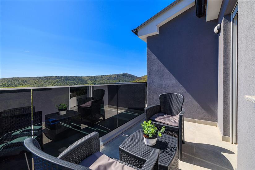 House K1, for 11 persons