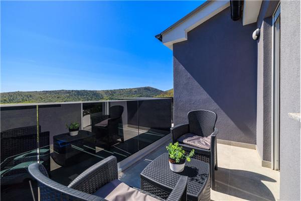 House K1, for 11 persons