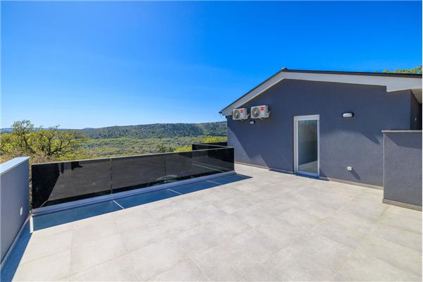 House K1, for 11 persons