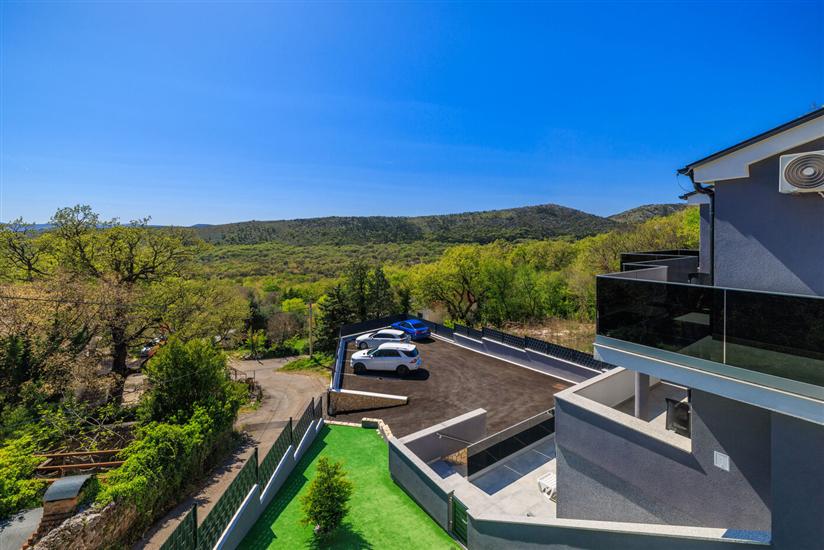 House K1, for 11 persons