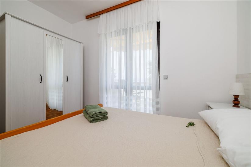 Apartment A1, for 7 persons