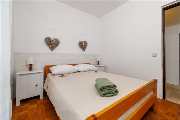 Apartment A1, for 7 persons