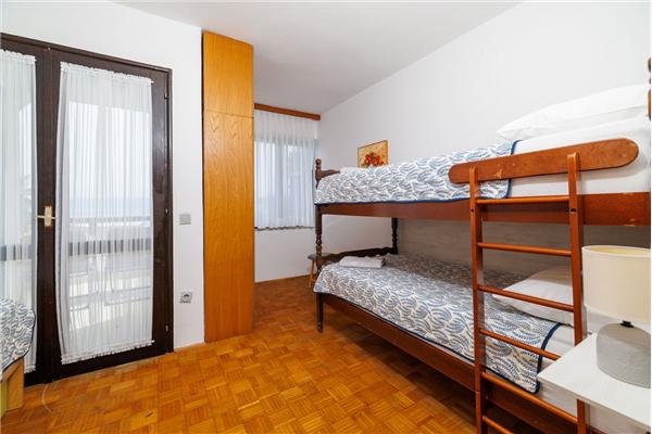 Apartment A1, for 7 persons