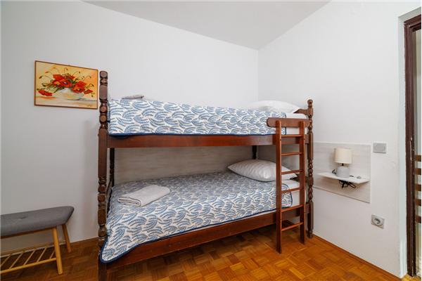 Apartment A1, for 7 persons