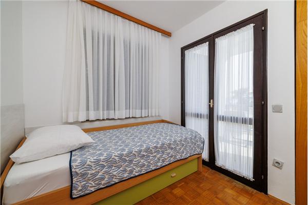 Apartment A1, for 7 persons