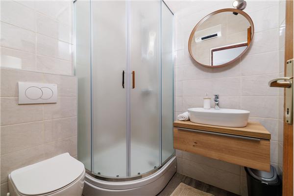 Apartment A1, for 7 persons