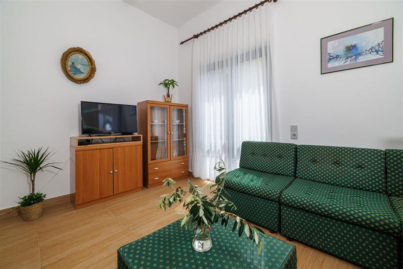 Apartment A1, for 7 persons
