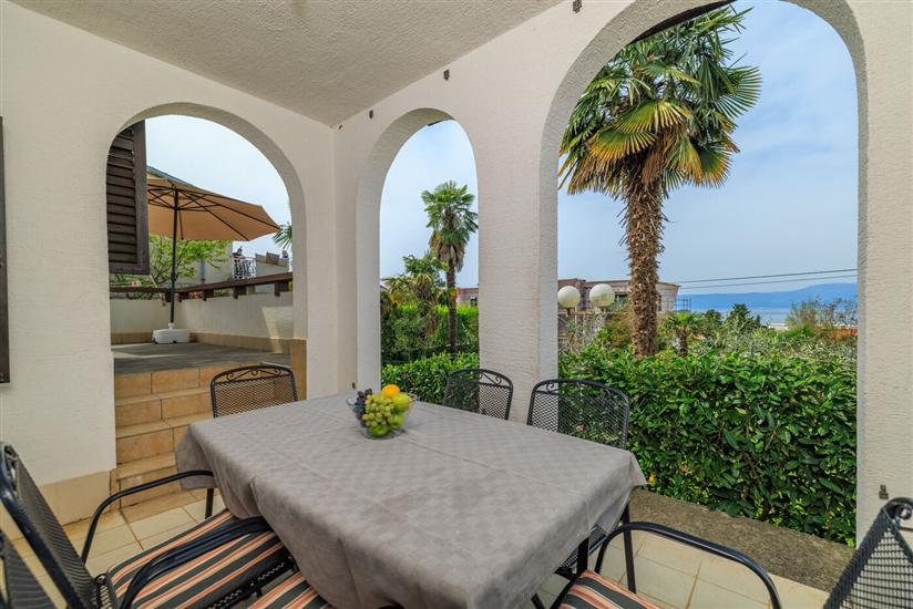 Apartment A1, for 7 persons