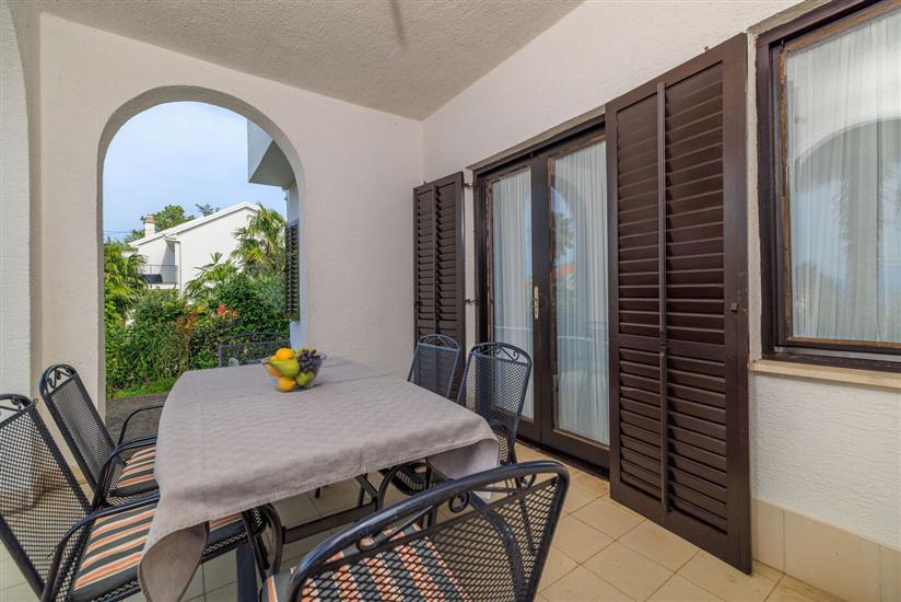 Apartment A1, for 7 persons