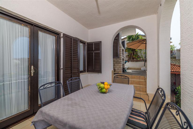 Apartment A1, for 7 persons