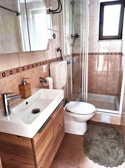 Apartment A2, for 5 persons