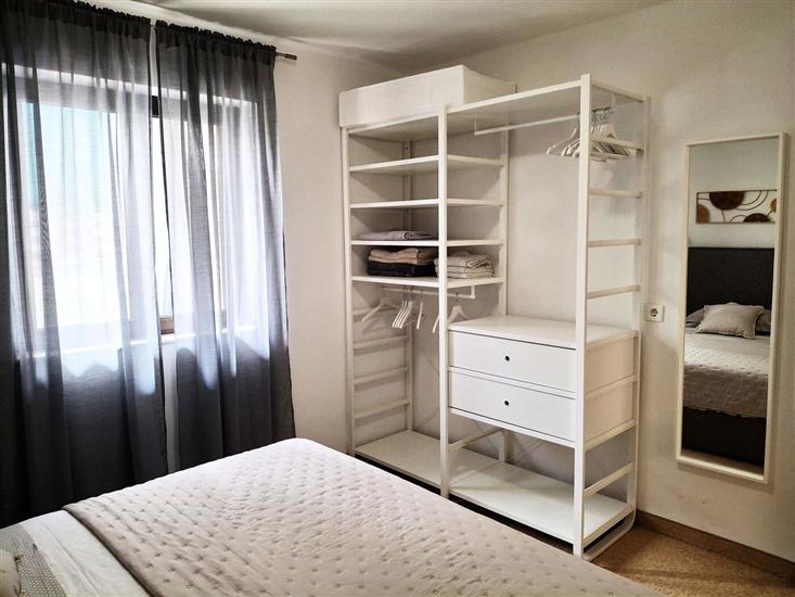 Apartment A2, for 5 persons