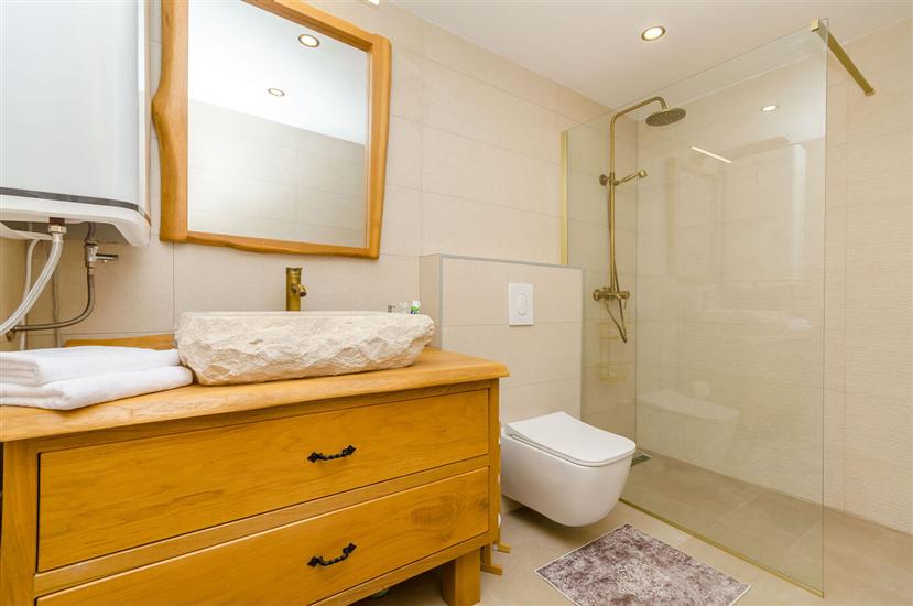 House K1, for 6 persons