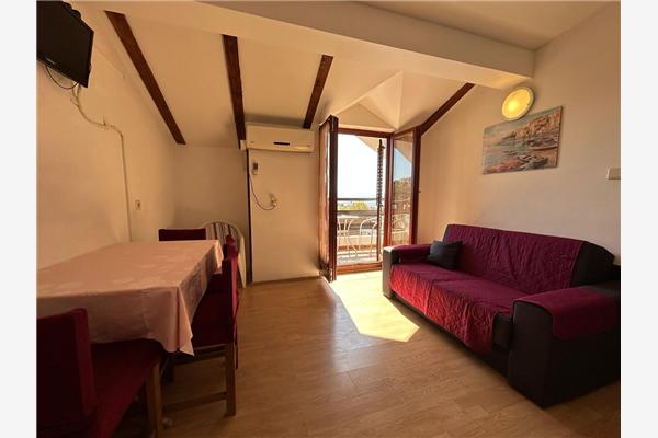 Apartment A4, for 4 persons