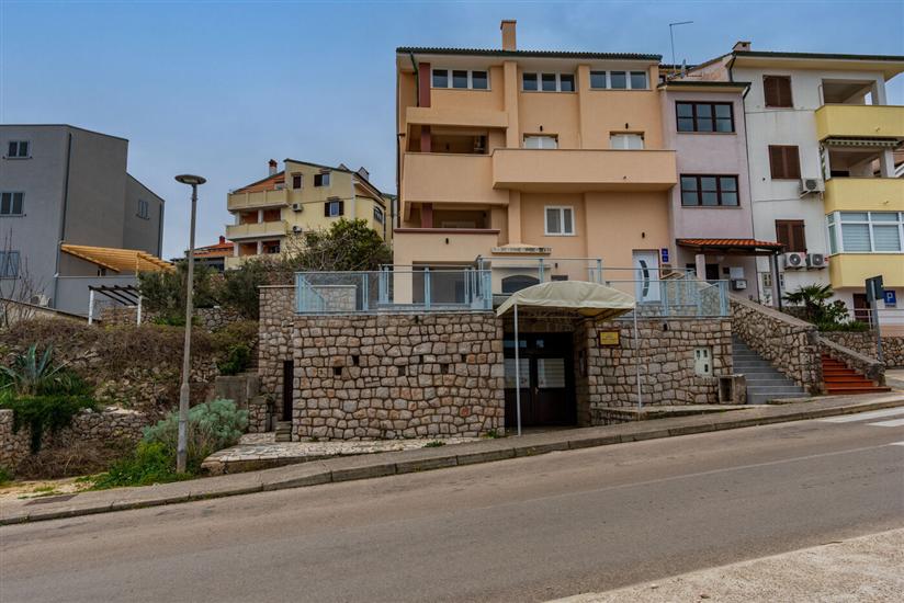 Apartments and Rooms Rakic
