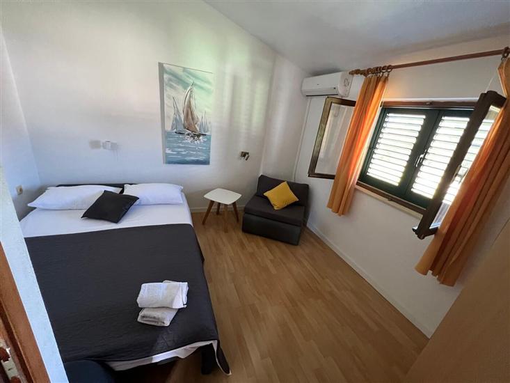 Apartment A2, for 4 persons