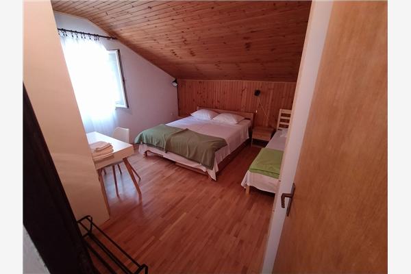 Apartment A1, for 8 persons
