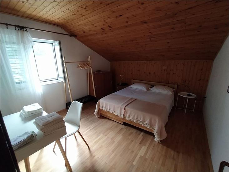 Apartment A1, for 8 persons