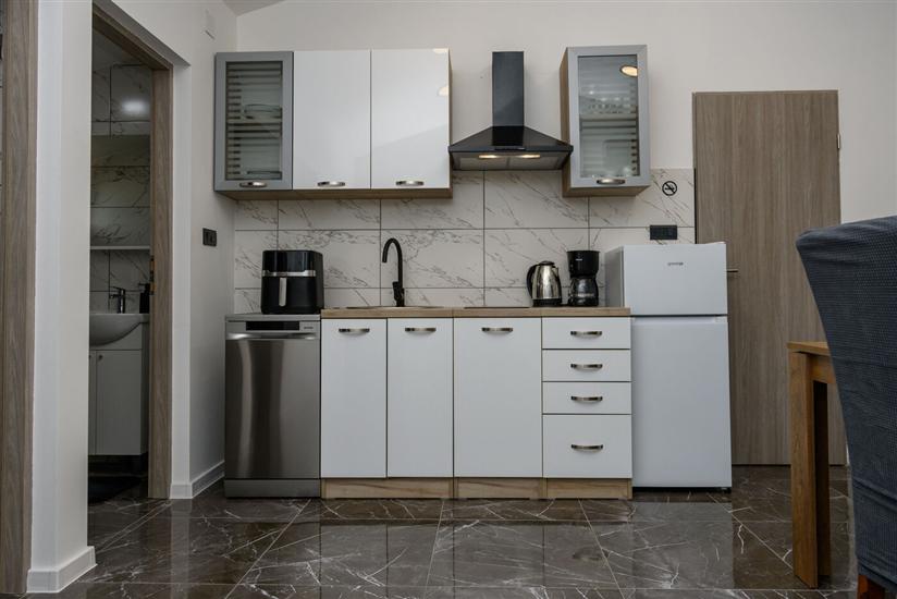 Apartment A1, for 5 persons