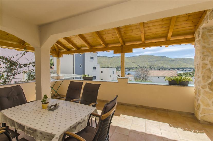 Apartment A1, for 6 persons