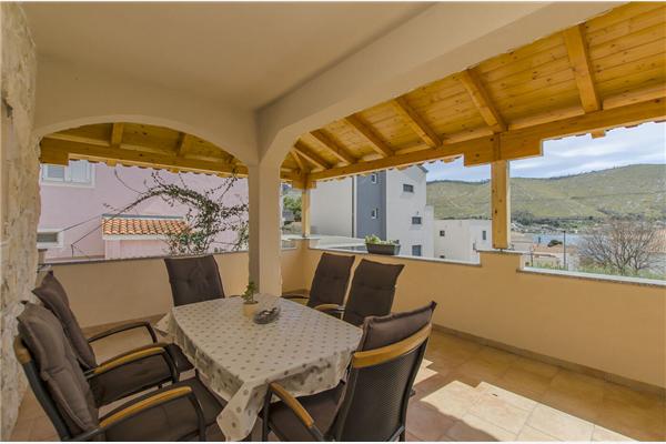Apartment A1, for 6 persons