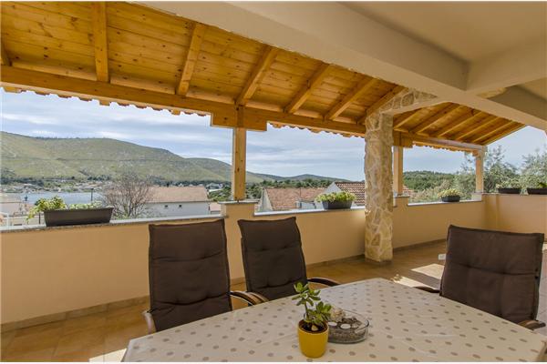 Apartment A1, for 6 persons