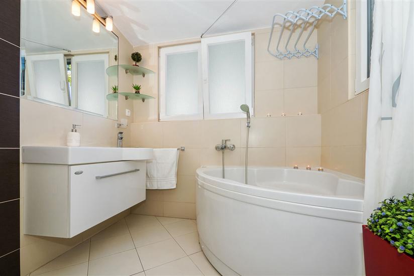 Apartment A1, for 3 persons