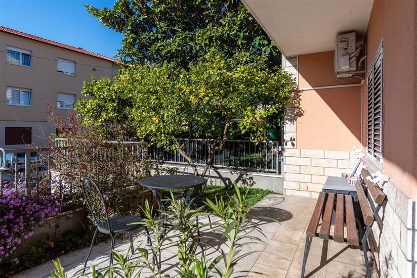 Apartment A2, for 3 persons