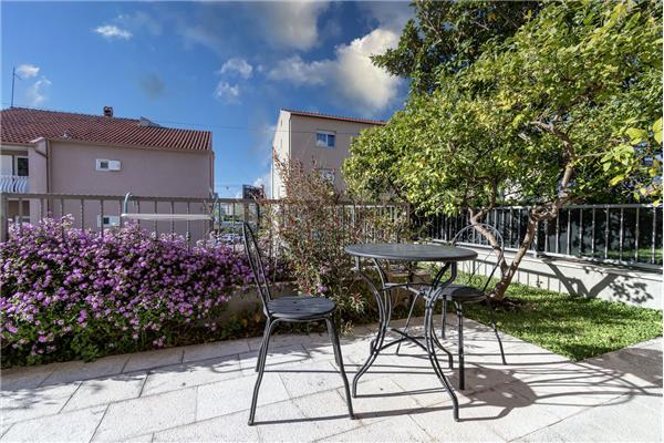 Apartment A2, for 3 persons