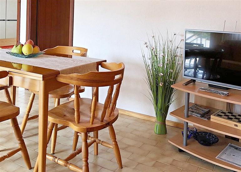 Apartment A1, for 5 persons