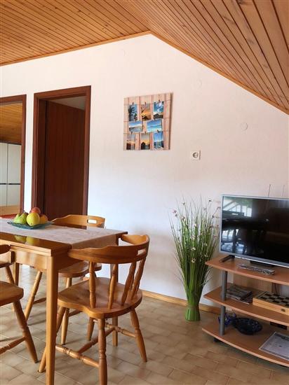 Apartment A1, for 5 persons