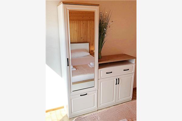 Apartment A1, for 5 persons