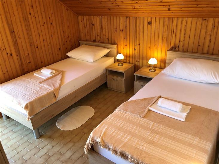 Apartment A1, for 5 persons