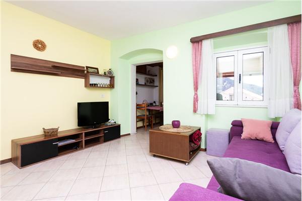 Apartment A1, for 5 persons