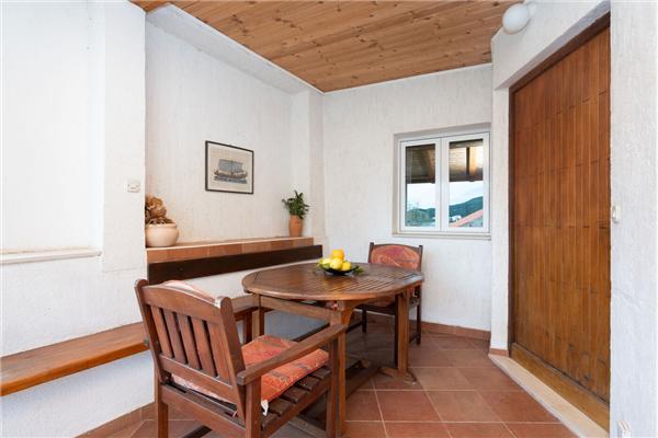 Apartment A1, for 5 persons