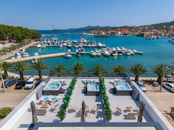 Apartments Penthouse Apartments Dora Kukljica