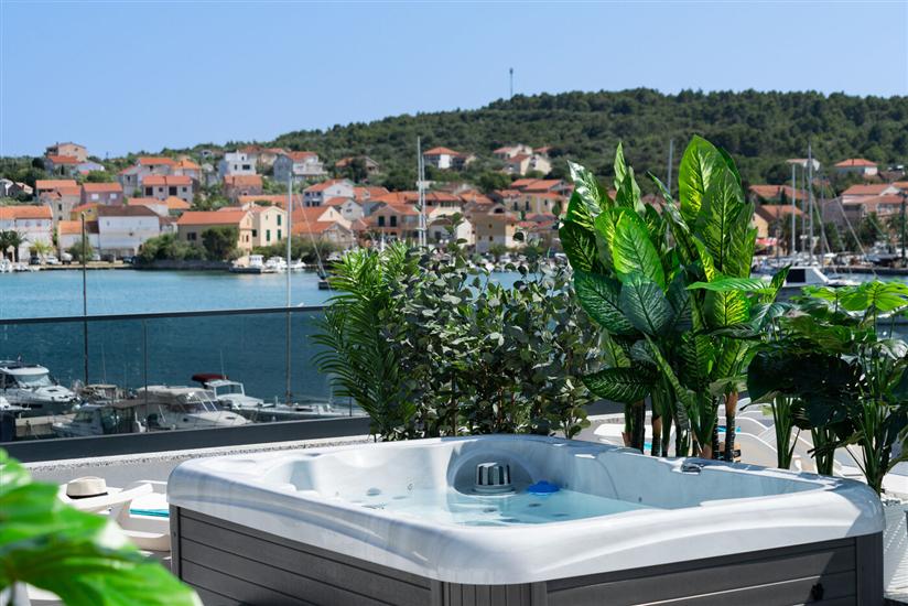 Apartments Penthouse Apartments Dora Kukljica