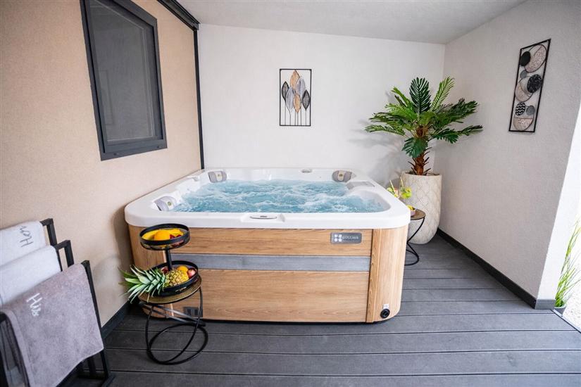 Mobile home Aria with jacuzzi