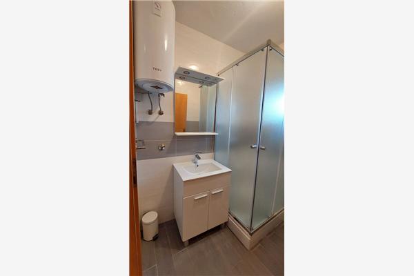 Apartman A2, na 5 osebe