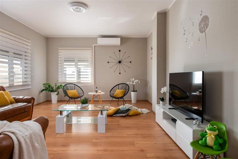 Apartment A2, for 5 persons