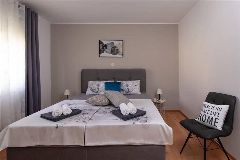 Apartment A2, for 5 persons