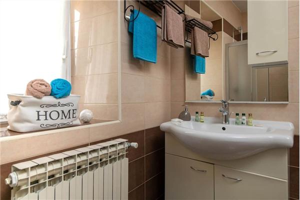 Apartment A1, for 5 persons